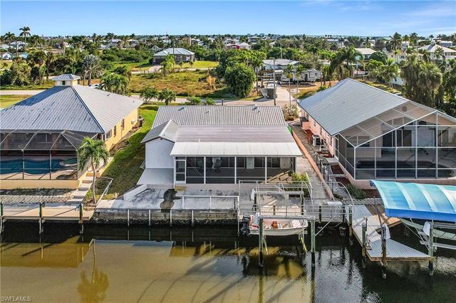 2355 Banana ST, St. James City, FL 33956