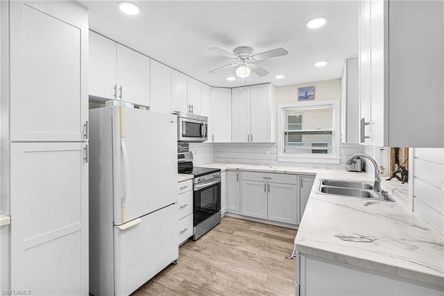 2355 Banana ST, St. James City, FL 33956