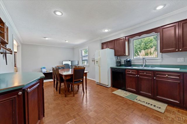 6381 Branch Hill Miamiville Road, Miami Twp, OH 45140