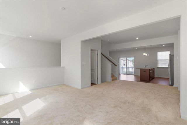 100 STAFFORD PL, Falling Waters, WV 25419
