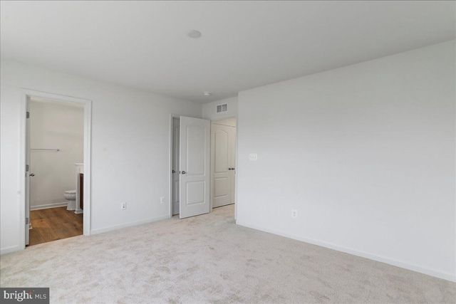 100 STAFFORD PL, Falling Waters, WV 25419