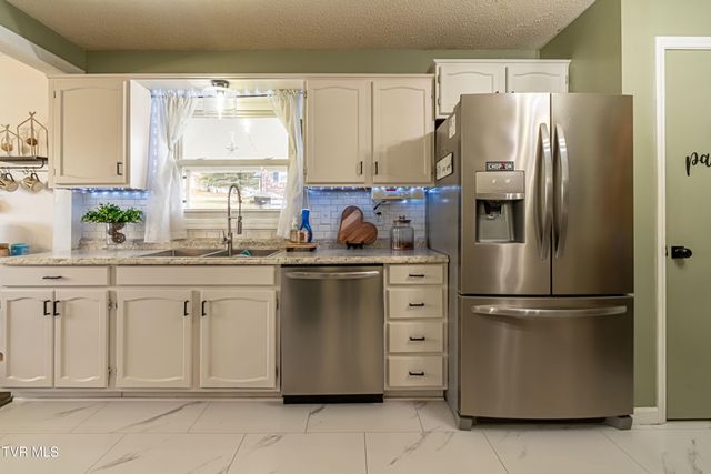 23270 Pioneer Drive, Bristol, VA 24202