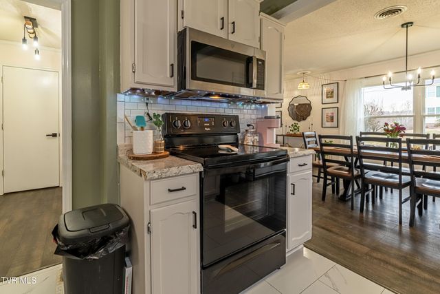 23270 Pioneer Drive, Bristol, VA 24202