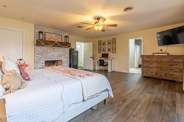 23270 Pioneer Drive, Bristol, VA 24202