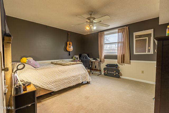 23270 Pioneer Drive, Bristol, VA 24202