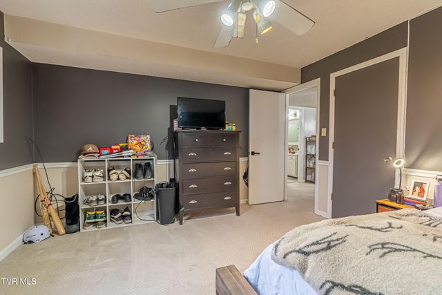 23270 Pioneer Drive, Bristol, VA 24202