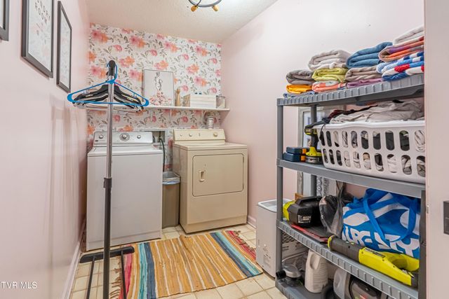 23270 Pioneer Drive, Bristol, VA 24202