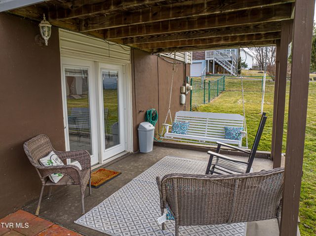 23270 Pioneer Drive, Bristol, VA 24202