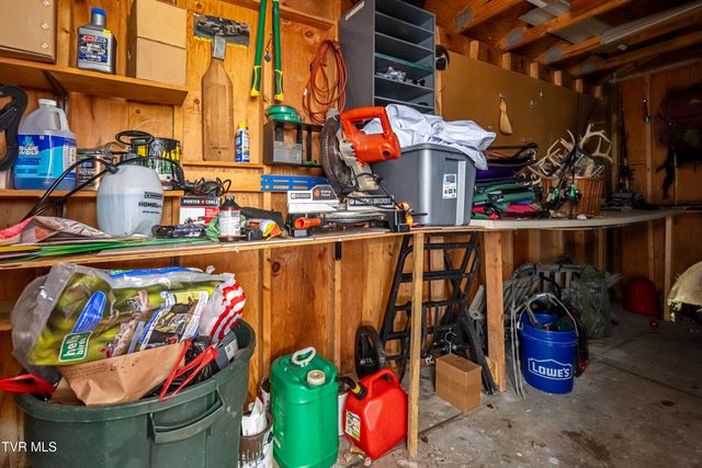 23270 Pioneer Drive, Bristol, VA 24202