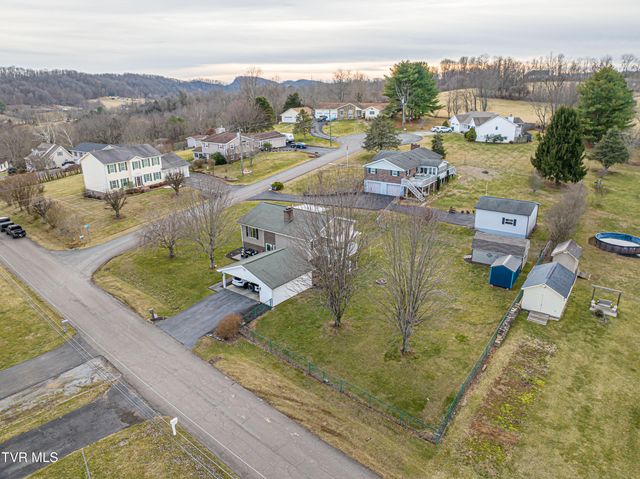 23270 Pioneer Drive, Bristol, VA 24202