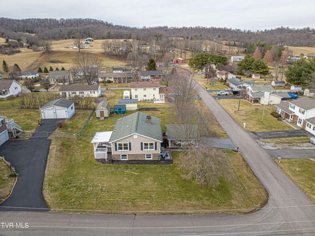 23270 Pioneer Drive, Bristol, VA 24202