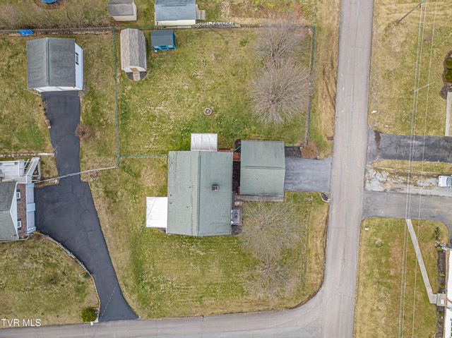 23270 Pioneer Drive, Bristol, VA 24202