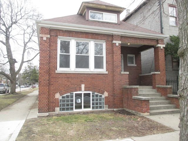 3025 E 80th Place, Chicago, IL 60617