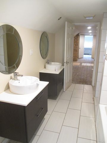 3025 E 80th Place, Chicago, IL 60617