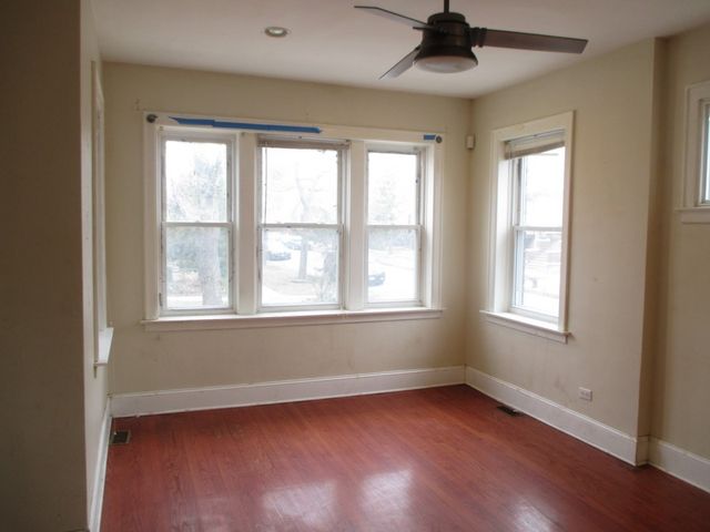 3025 E 80th Place, Chicago, IL 60617