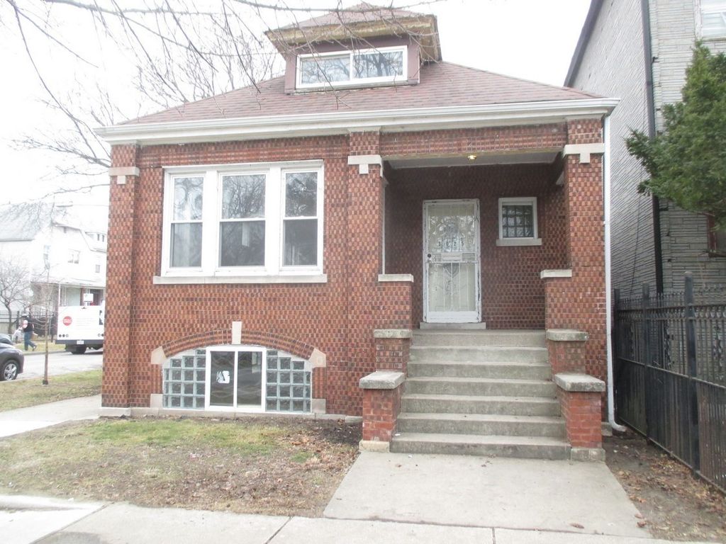 3025 E 80th Place, Chicago, IL 60617