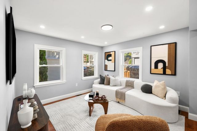 18 Derne, Everett, MA 02149