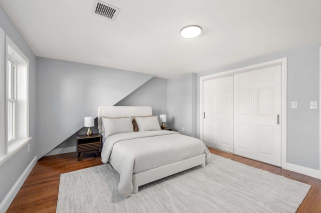 18 Derne, Everett, MA 02149