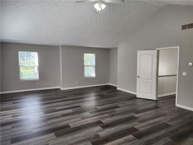 2382 Temple View Drive, Snellville, GA 30078