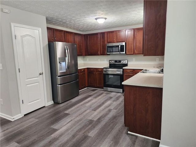 2382 Temple View Drive, Snellville, GA 30078