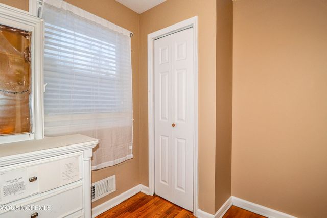 7 Alan Terrace, Jackson, NJ 08527