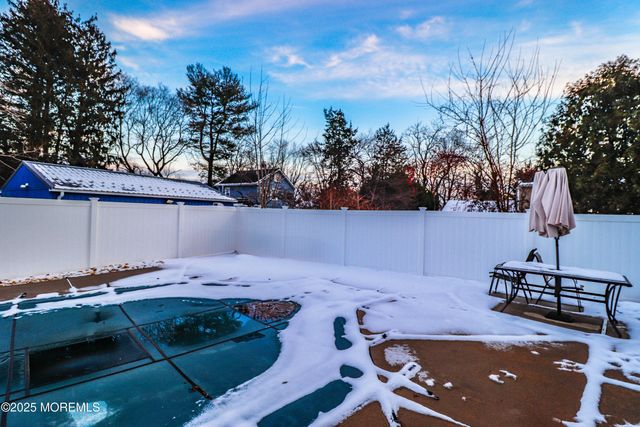 7 Alan Terrace, Jackson, NJ 08527