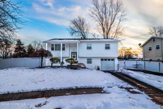 7 Alan Terrace, Jackson, NJ 08527