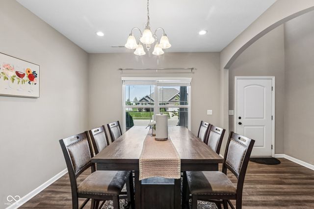 9257 Thames Drive, Avon, IN 46123