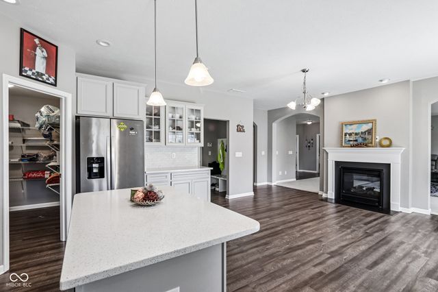9257 Thames Drive, Avon, IN 46123