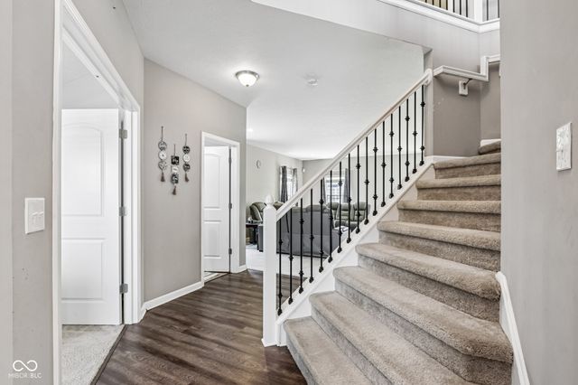 9257 Thames Drive, Avon, IN 46123