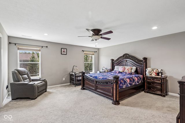 9257 Thames Drive, Avon, IN 46123