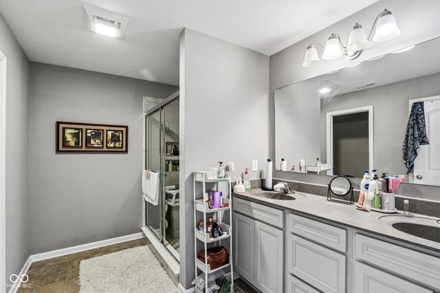 9257 Thames Drive, Avon, IN 46123