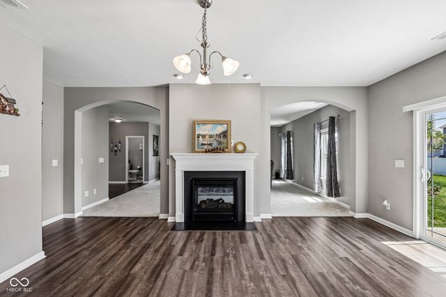 9257 Thames Drive, Avon, IN 46123