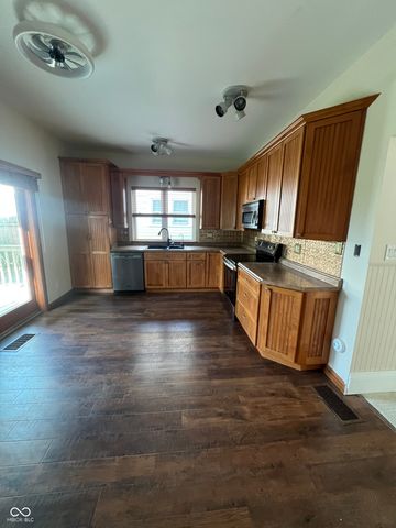 336 W 9th Street, Rushville, IN 46173