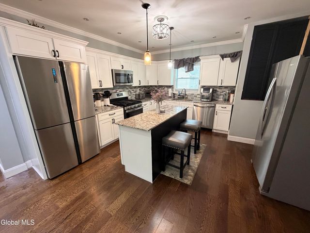 1025 Hegeman Street, Schenectady, NY 12306