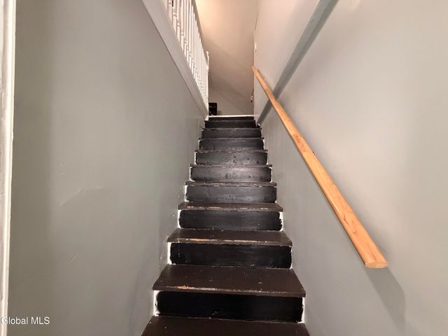 1025 Hegeman Street, Schenectady, NY 12306