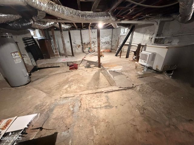 1025 Hegeman Street, Schenectady, NY 12306