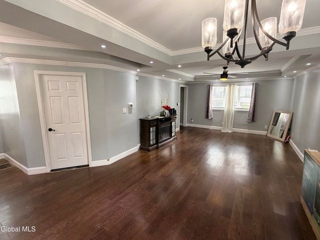 1025 Hegeman Street, Schenectady, NY 12306