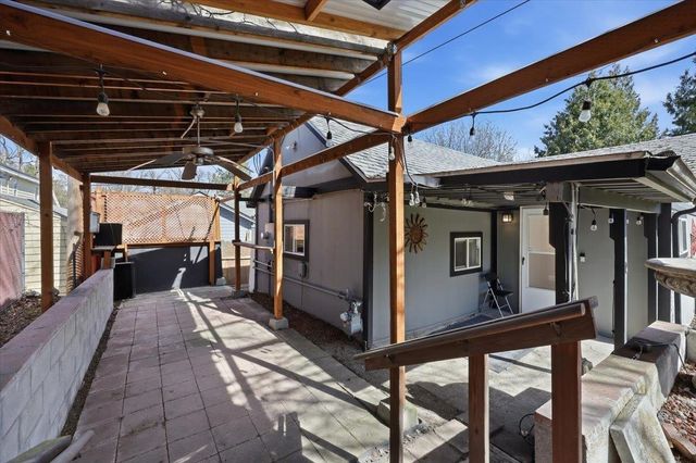 1103 E 12th Ave, Spokane, WA 99202