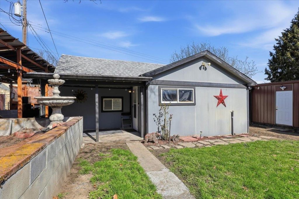 1103 E 12th Ave, Spokane, WA 99202