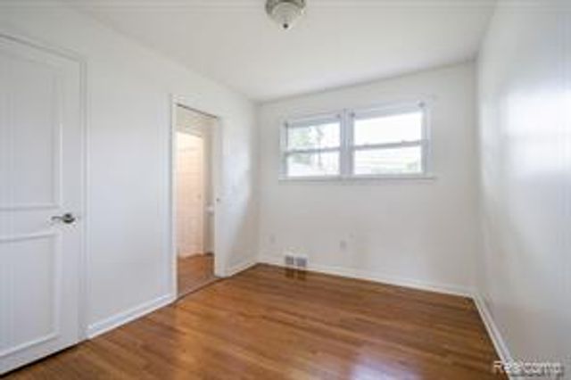 35030 S Elmira Street, Livonia, MI 48150