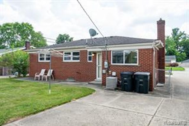 35030 S Elmira Street, Livonia, MI 48150