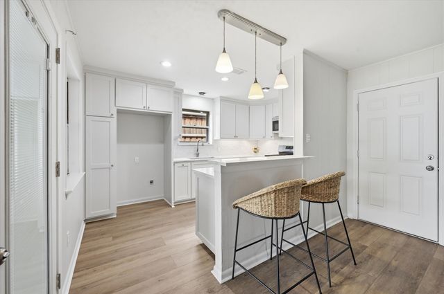 2006 Normandy Drive, Irving, TX 75060