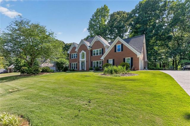 1235 Buice Dr. SW, Lilburn, GA 30047