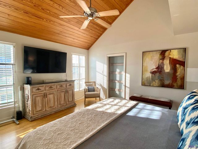 6980 False River Rd, Oscar, LA 70762