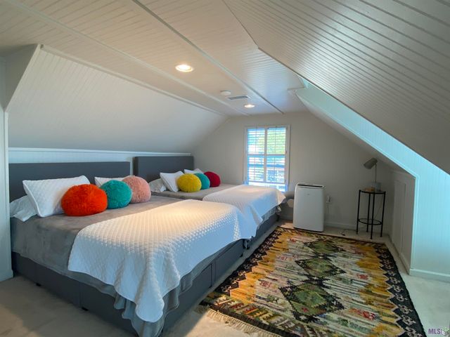 6980 False River Rd, Oscar, LA 70762