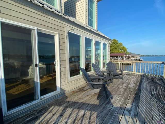 6980 False River Rd, Oscar, LA 70762