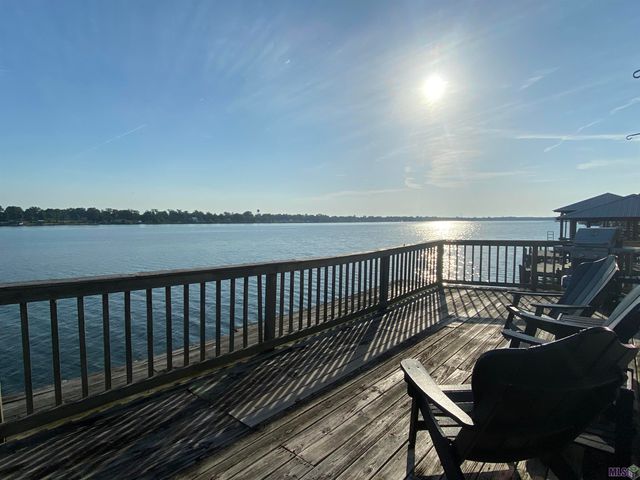 6980 False River Rd, Oscar, LA 70762