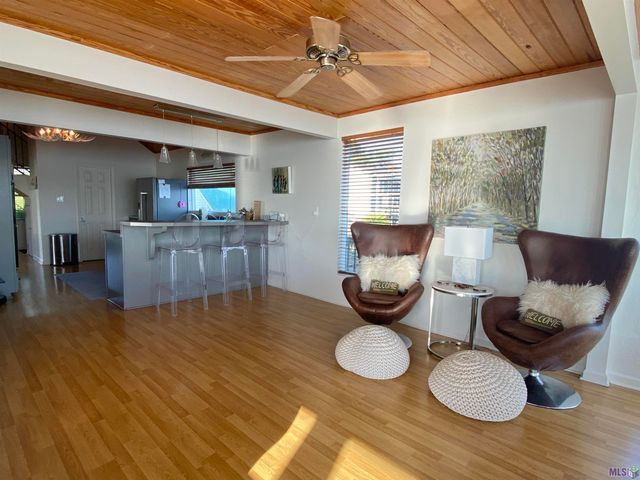 6980 False River Rd, Oscar, LA 70762