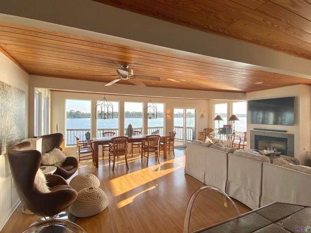 6980 False River Rd, Oscar, LA 70762